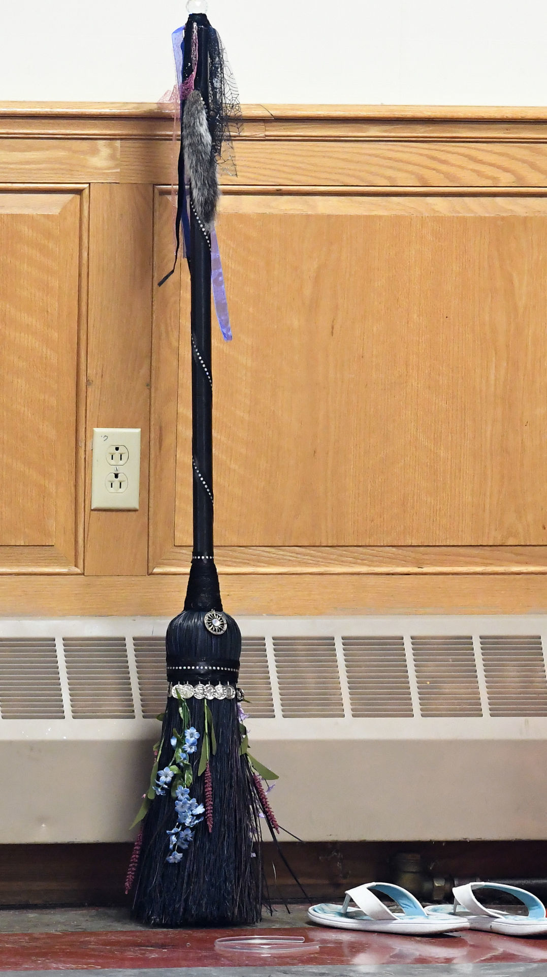 The Sisterhood of the Traveling Broom 5
